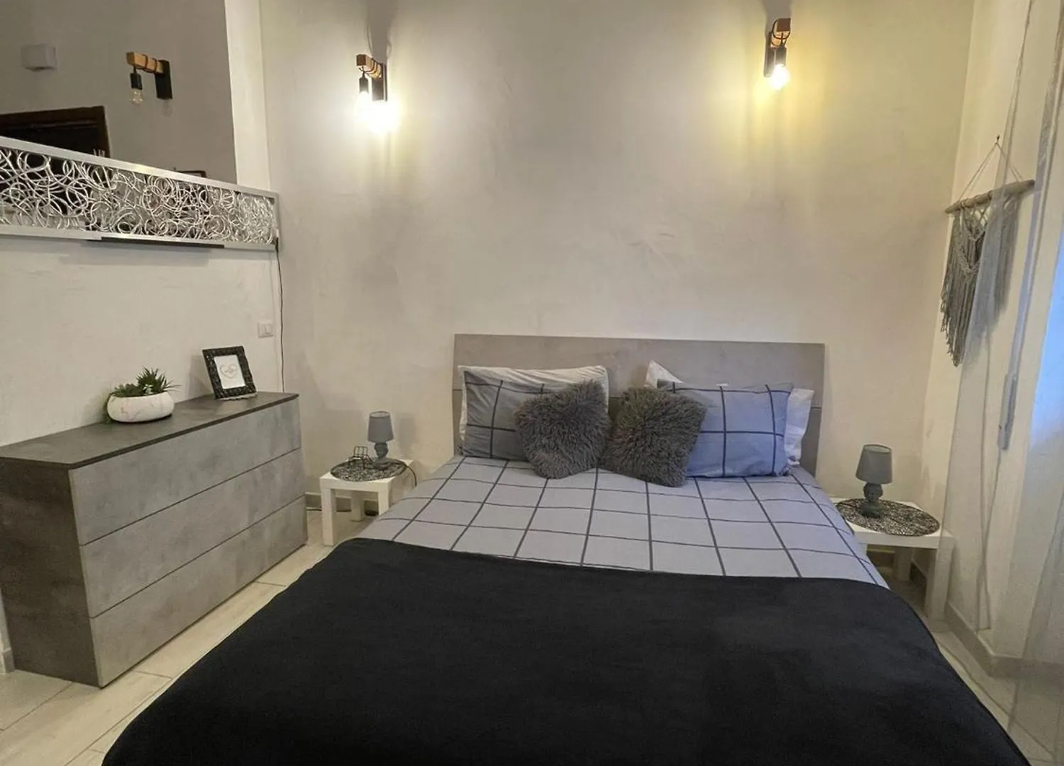 William Home Rome